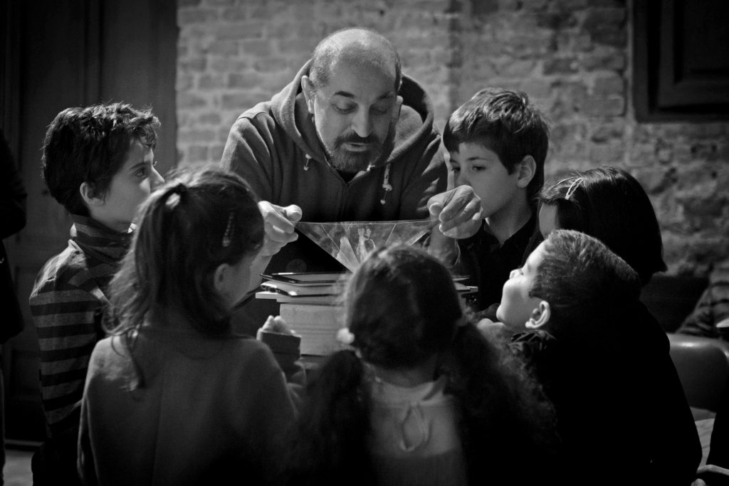 LA-PICCOLA-STORIA-DEL-MELO-INCANTATO-ph-DIANE_ilariascarpa_lucatelleschi_5663-B_bn-1024x683.jpg